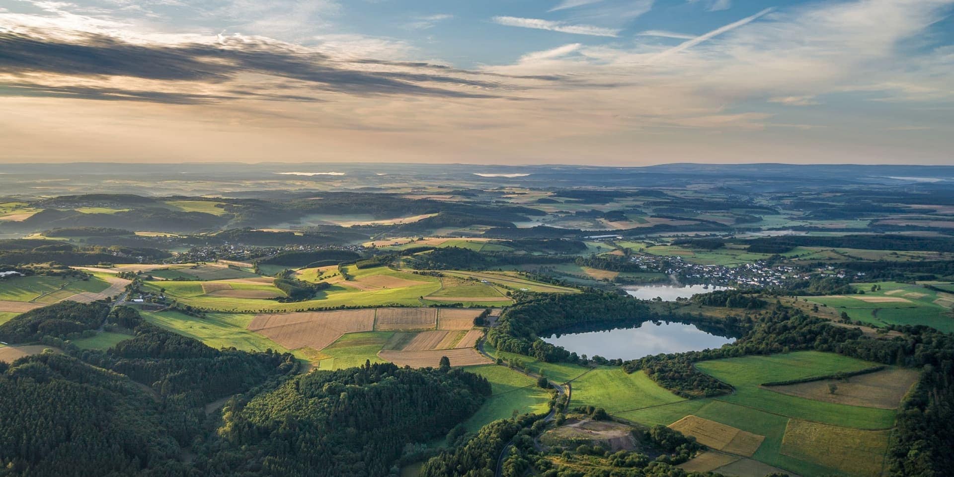 Weinfelder und Schalkenmehrener Maar