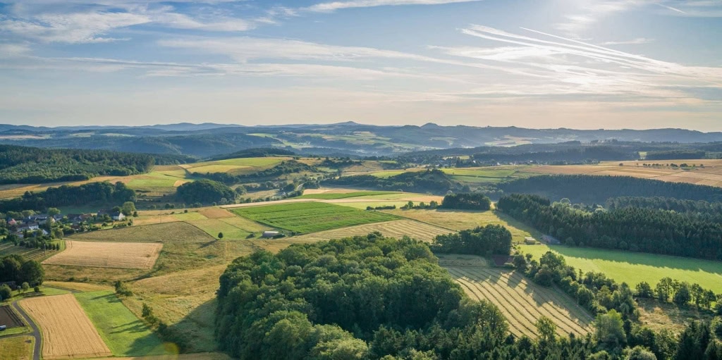 Aussicht auf eine schöne Eifel-Landschaft